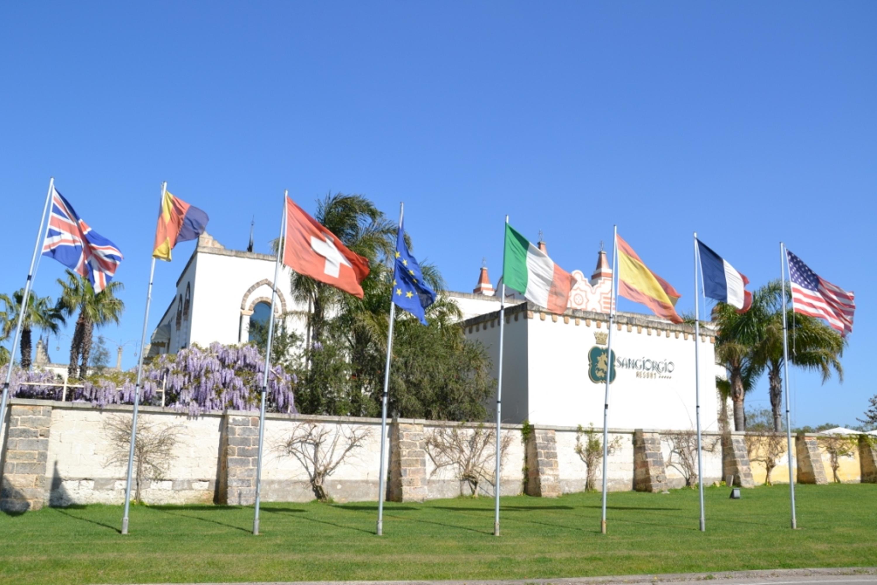 קוטרופיאנו Sangiorgio Resort & Spa מראה חיצוני תמונה