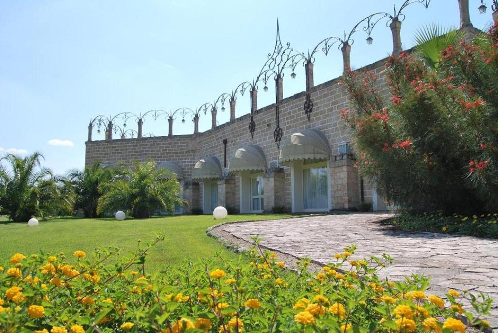 קוטרופיאנו Sangiorgio Resort & Spa מראה חיצוני תמונה