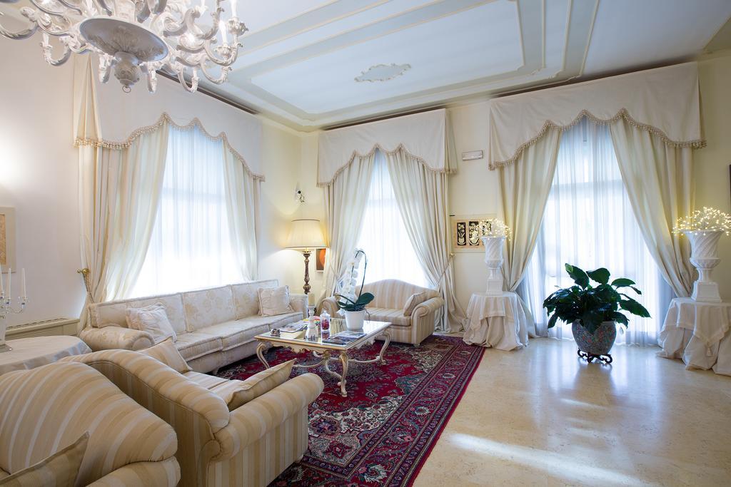 קוטרופיאנו Sangiorgio Resort & Spa מראה חיצוני תמונה